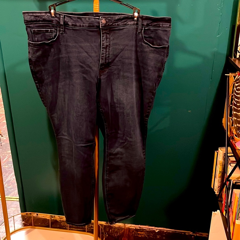 Old Navy Rockstar Super Skinny High Rise 24